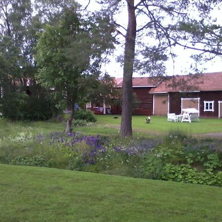 Boda  Draenggardens Stuga Pa Genuin Raettviksgard מראה חיצוני תמונה