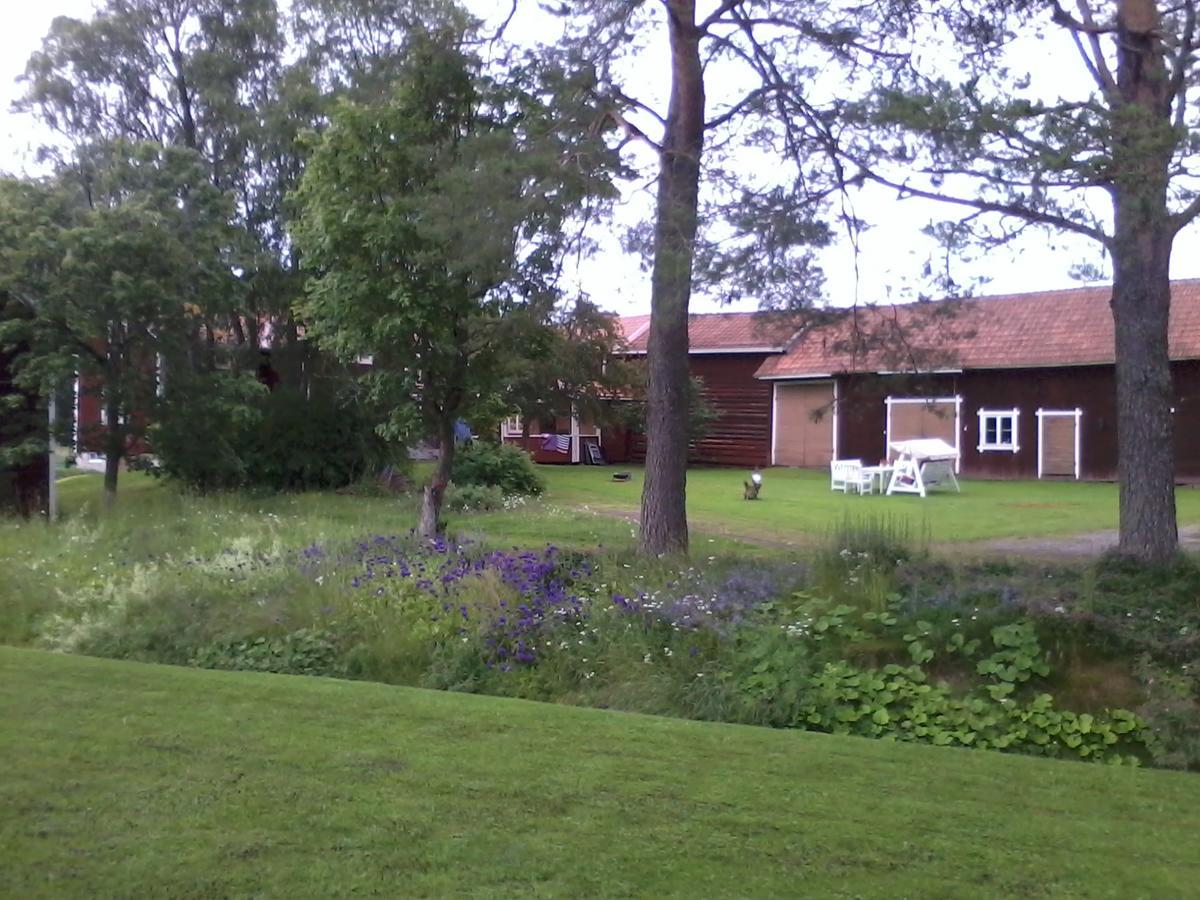 Boda  Draenggardens Stuga Pa Genuin Raettviksgard מראה חיצוני תמונה